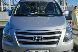 Hyundai, Grand Starex