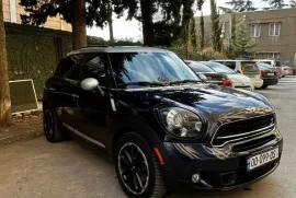 MINI, COUNTRYMAN