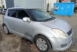 Suzuki , Swift