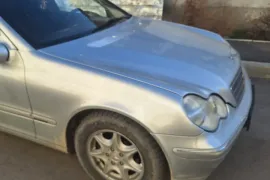 Mercedes-Benz, C Class, C 220