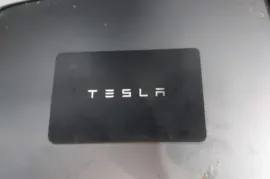 Tesla, Model 3