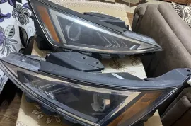 Автозапчасти, Фары и лампочки, Фары, HYUNDAI 