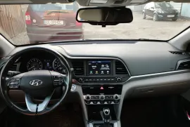 Hyundai, Elantra