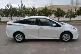 Toyota, Prius