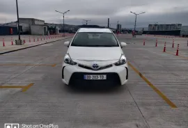 Toyota, Prius V