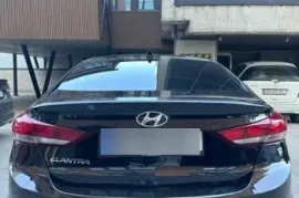 Hyundai, Elantra