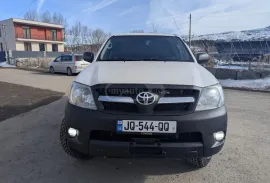 Toyota, Hilux