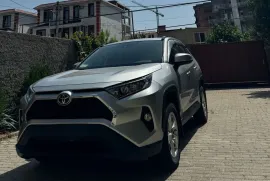 Toyota, RAV4