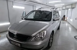 Kia, Carnival