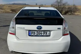 Toyota, Prius