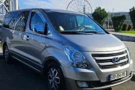 Hyundai, Grand Starex