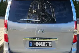 Hyundai, Grand Starex