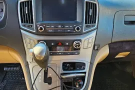 Hyundai, Grand Starex