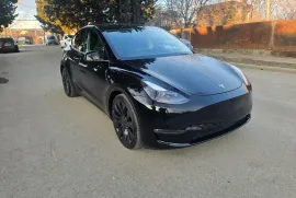 Tesla, Y performance