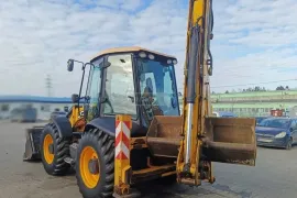 JCB, 4 CX