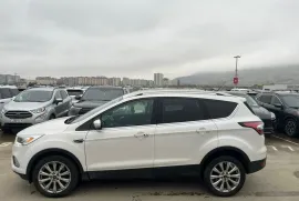 Ford, Escape