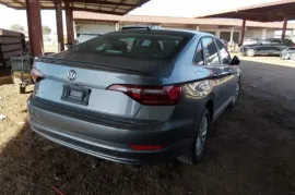 Volkswagen, Jetta