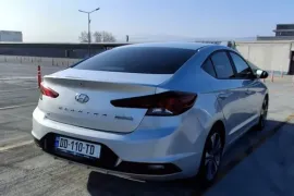 Hyundai, Elantra