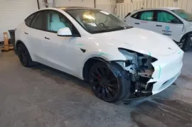 Tesla, Y performance