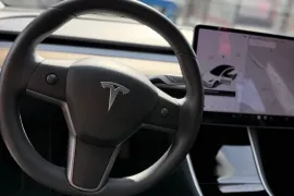 Tesla, Model 3