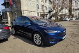 Tesla, Model X