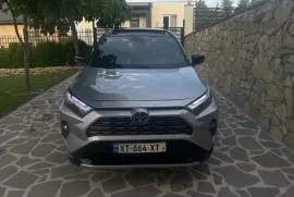 Toyota, RAV4