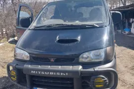 Mitsubishi, Delica