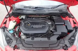 Volvo, V40