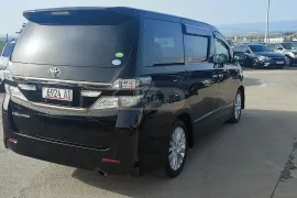 Toyota, Vellfire