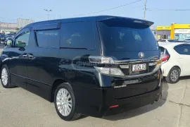 Toyota, Vellfire