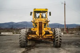 Komatsu, GD705