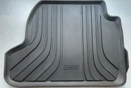 ავტონაწილები, ინტერიერი და სალონი, იატაკის საფენი და ხალიჩები, BMW 
