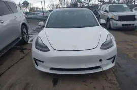 Tesla, Model 3