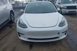 Tesla, Model 3