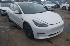 Tesla, Model 3