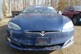 Tesla, Model S