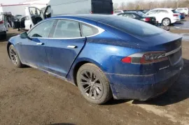 Tesla, Model S