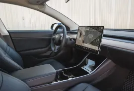 Tesla, Model 3