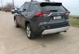 Toyota, RAV4