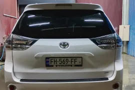 Toyota, Sienna