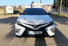 Toyota, Camry