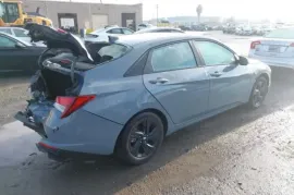 Hyundai, Elantra