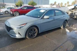 Hyundai, Elantra