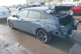 Hyundai, Elantra