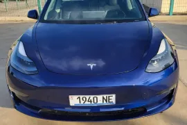 Tesla, Model 3