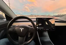 Tesla, Model 3