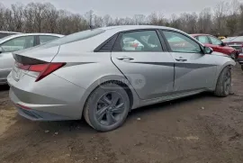 Hyundai, Elantra