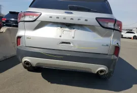 Ford, Escape
