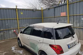 Toyota, IST