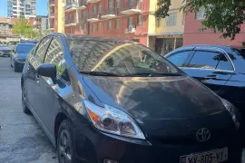 Toyota, Prius